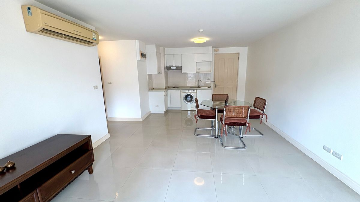 ขายคอนโดสุขุมวิท อโศก ทองหล่อ : ขาย The Clover ทองหล่อ เรียบหรู ไม่เคยอยู่ ห้องใหญ่ 70 ตร.ม. 2 นอน 2 น้ำ 