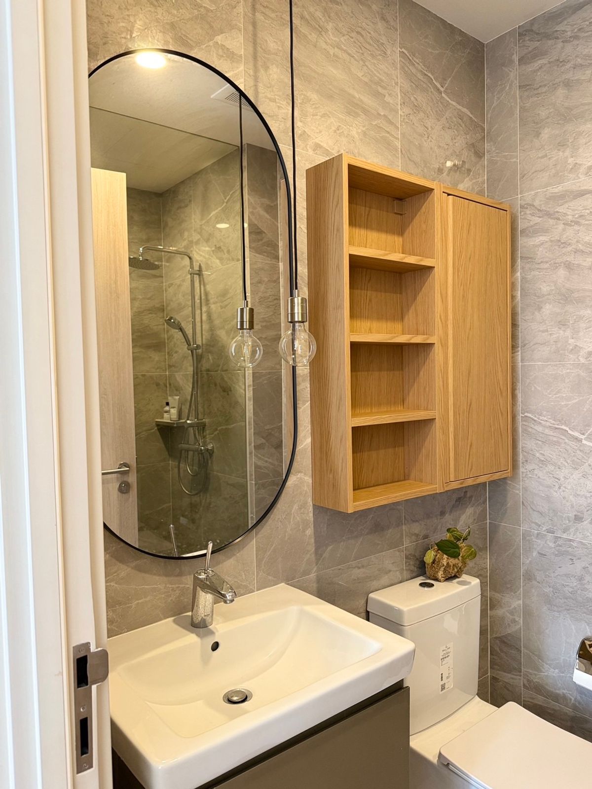 ให้เช่าคอนโดราชเทวี พญาไท : Wish Signature: 34.50 sqm. 1bed 1bath 1 living, 18th floor with private lift. ห้อง 34.50ตรม.  1ห้องนอน1 ห้องน้ำ 1 ห้องนั่งเล่น ชั้น 9, มีลิฟท์ส่วนตัว เดินไปพารากอน400เมตร BTSพญาไท ลิฟต์ส่วนตัว private lift