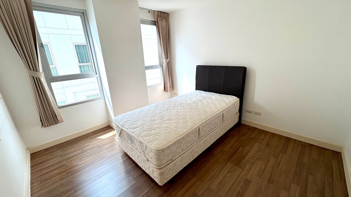 ขายคอนโดสุขุมวิท อโศก ทองหล่อ : ขาย The Clover ทองหล่อ เรียบหรู ไม่เคยอยู่ ห้องใหญ่ 70 ตร.ม. 2 นอน 2 น้ำ 