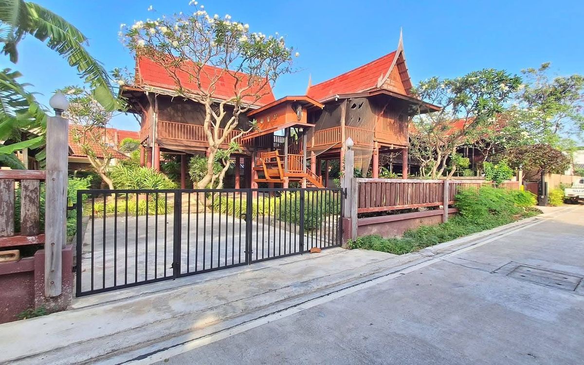 For SaleHouseHuahin, Prachuap Khiri Khan, Pran Buri : Thai houses for sale for only 4,300,000 baht