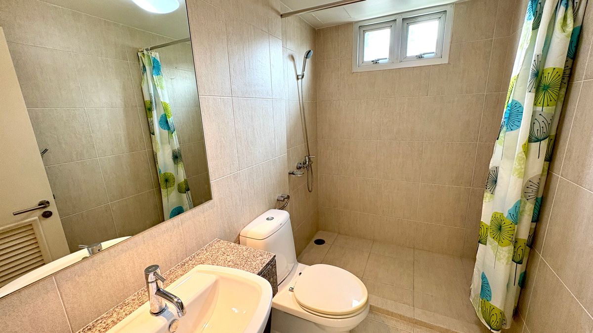 ขายคอนโดสุขุมวิท อโศก ทองหล่อ : ขาย The Clover ทองหล่อ เรียบหรู ไม่เคยอยู่ ห้องใหญ่ 70 ตร.ม. 2 นอน 2 น้ำ 