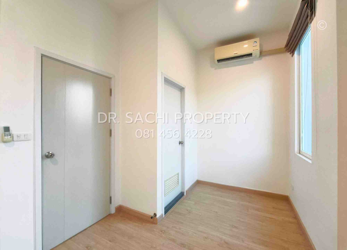 For SaleTownhomeBang kae, Phetkasem : Townhouse for sale Gusto Village, Petchkasem 69, beautiful, good location, ready to be near Sarasas Witaed School  