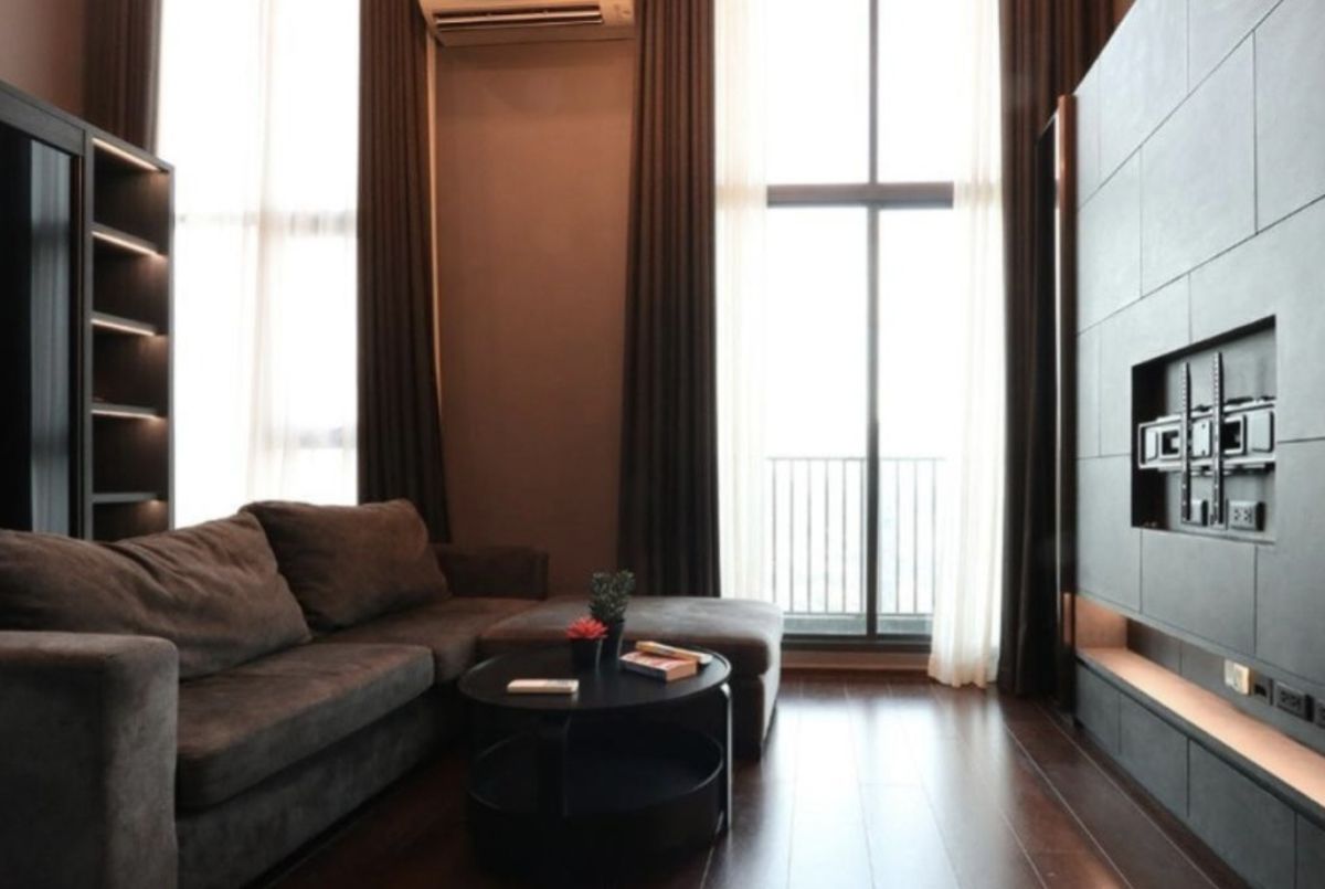 ขายคอนโดสุขุมวิท อโศก ทองหล่อ : ⭐️(T0067) For Sale 🏢 C Ekkamai  Price 5.6 mb