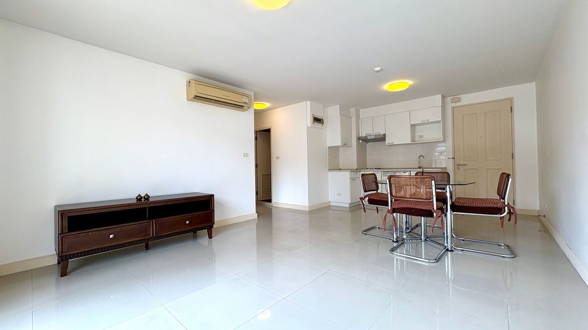 ขายคอนโดสุขุมวิท อโศก ทองหล่อ : ขาย The Clover ทองหล่อ เรียบหรู ไม่เคยอยู่ ห้องใหญ่ 70 ตร.ม. 2 นอน 2 น้ำ 