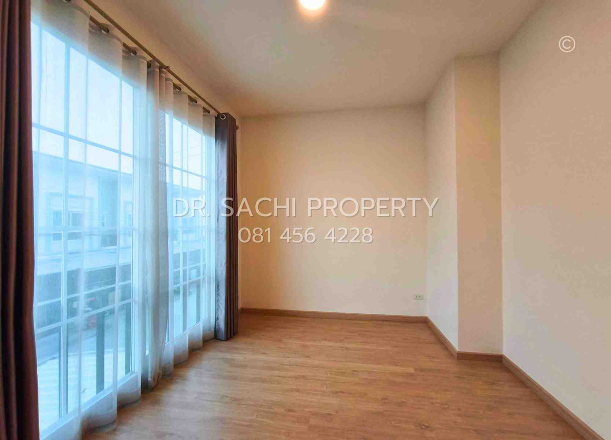 For SaleTownhomeBang kae, Phetkasem : Townhouse for sale Gusto Village, Petchkasem 69, beautiful, good location, ready to be near Sarasas Witaed School  