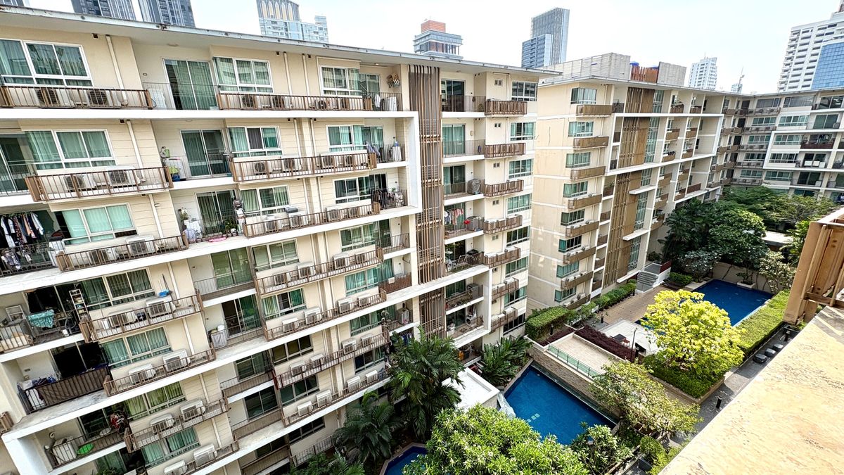 ขายคอนโดสุขุมวิท อโศก ทองหล่อ : ขาย The Clover ทองหล่อ เรียบหรู ไม่เคยอยู่ ห้องใหญ่ 70 ตร.ม. 2 นอน 2 น้ำ 