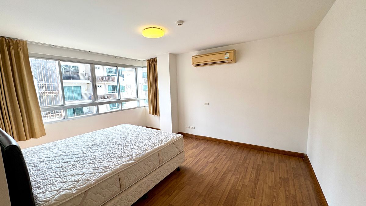 ขายคอนโดสุขุมวิท อโศก ทองหล่อ : ขาย The Clover ทองหล่อ เรียบหรู ไม่เคยอยู่ ห้องใหญ่ 70 ตร.ม. 2 นอน 2 น้ำ 