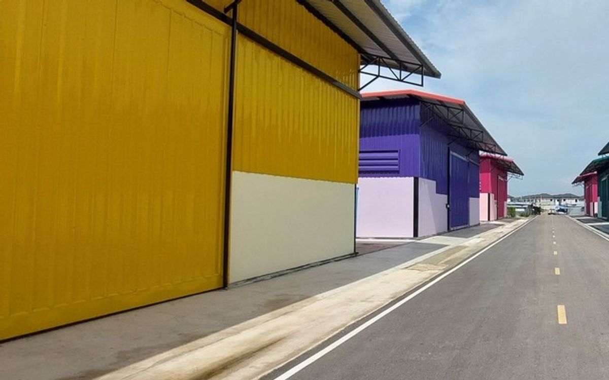 For RentWarehouseNonthaburi, Bang Yai, Bangbuathong : RK631 with a 210 square meter single wax, 1 office, 1 bathroom, 345, next to the Lampho-Lahan Bang Bang Thong Canal.
