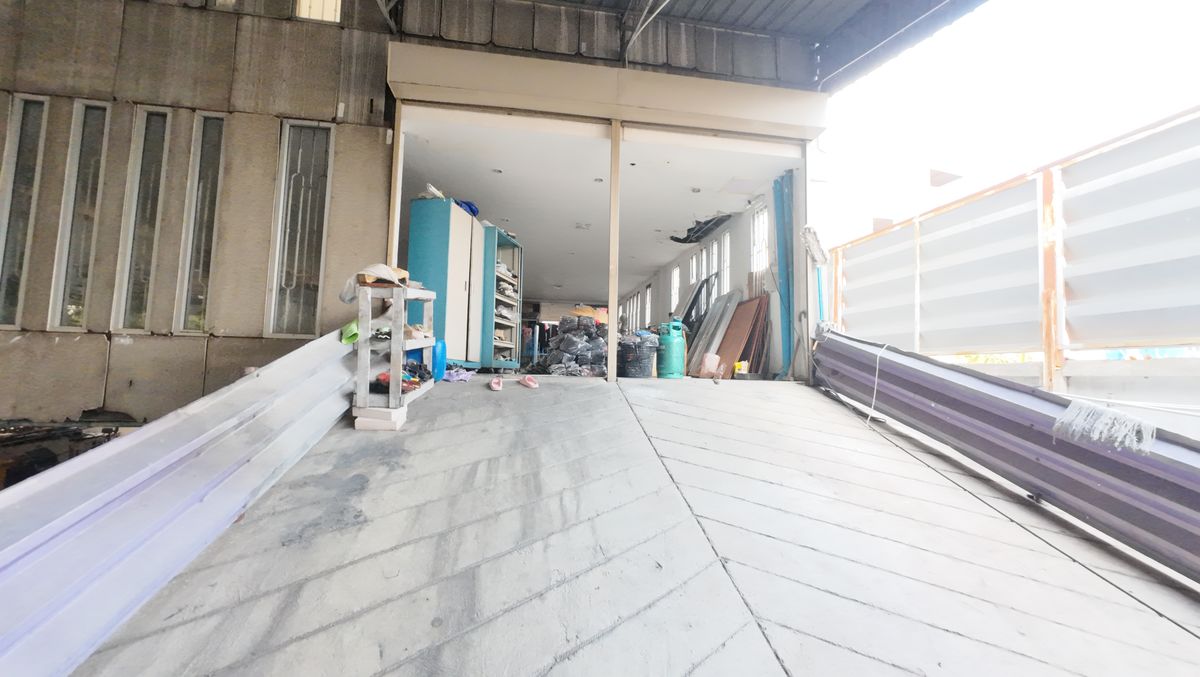 ShowroomNonthaburi, Bang Yai, Bangbuathong : Golden opportunity for investors! 4 rai of land in the best location Next to Bang Kruai-Sai Noi Road