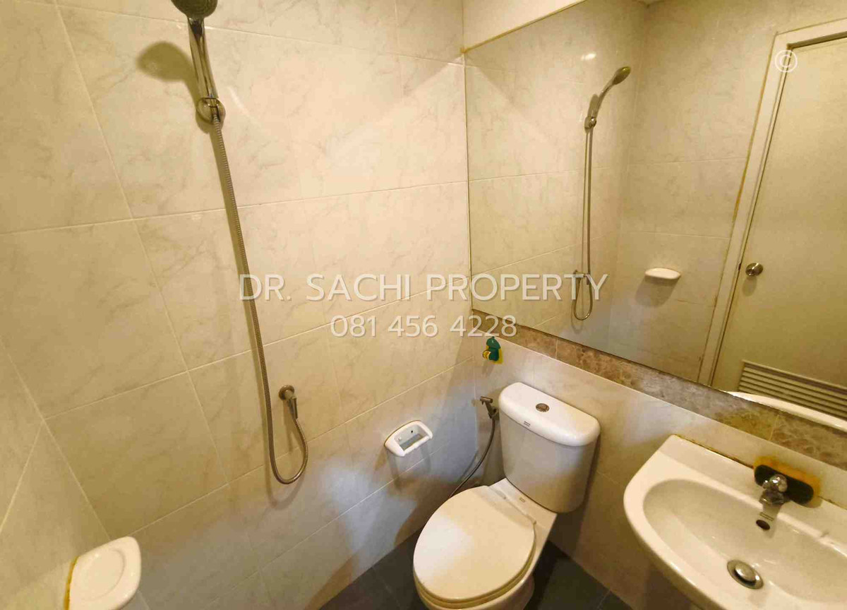 For SaleTownhomeBang kae, Phetkasem : Townhouse for sale Gusto Village, Petchkasem 69, beautiful, good location, ready to be near Sarasas Witaed School  