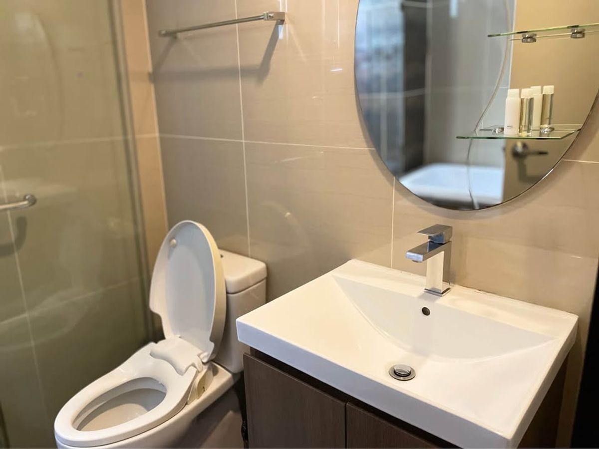 For RentCondoKhlongtoei, Kluaynamthai : Condo Qube Suites Sukhumvit 46, beautiful room, complete furniture Ready to rent