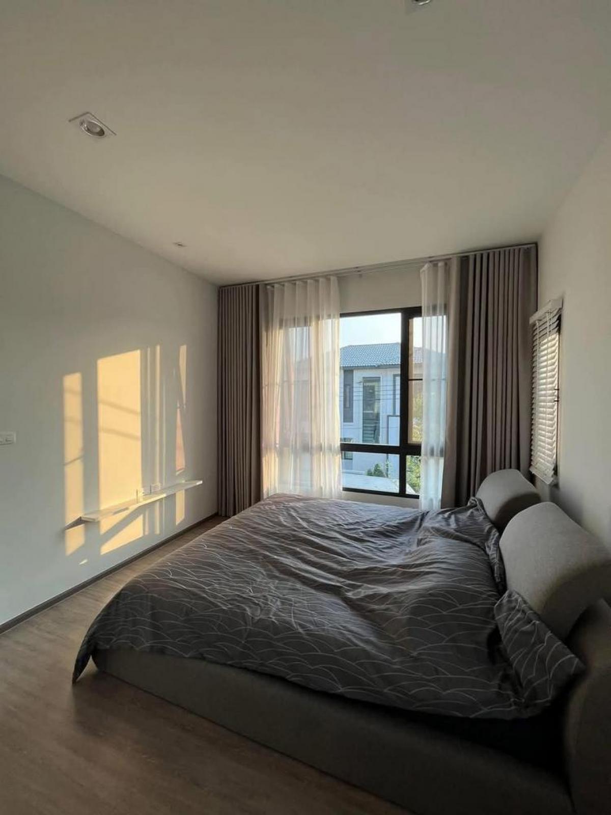 บ้านสมุทรปราการ สำโรง : 19/02/2026, บ้านหรู 3 ห้องนอน Grande Pleno สุขุมวิท-บางนา เช่า 80,000 บ. ขาย 11.5 ล้าน ทำเลดีใกล้สนามบินสุวรรณภูมิ