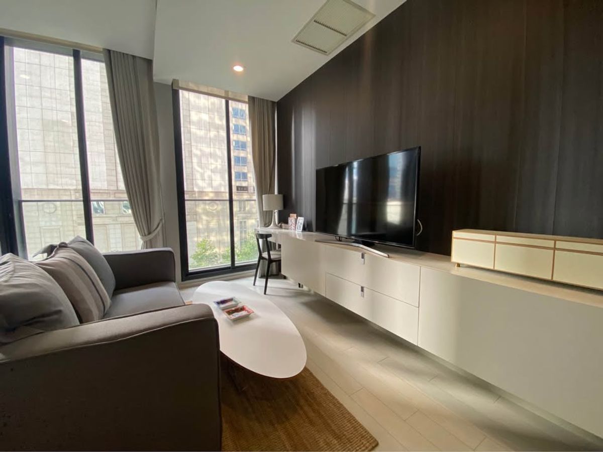 ให้เช่าคอนโดวิทยุ ชิดลม หลังสวน : คอนโด Noble Ploenchit ห้องสวย เฟอร์นิเจอร์ครบ พร้อมเช่าอยู่