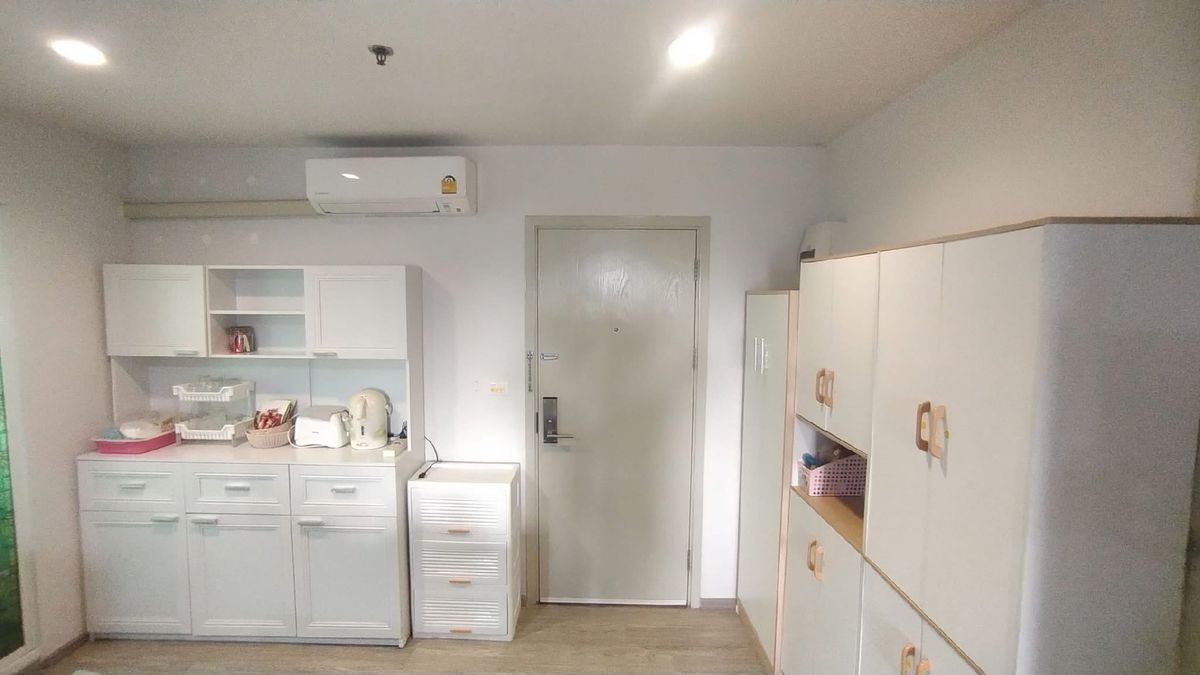 For SaleCondoBang Sue, Wong Sawang, Tao Pun : ❤️❤️ Sell computer room Regent Home, Bang Suek 28 Building C, Room 56 sq.m., price 2,880,000 baht /month Tel 0859114585 /. Line @900CQHK, transfer ***, ready to approach *** May 2025, contact Line Tel 0859114585 ❤️📍 Bedroom furniture Built -in wardrobe 3 