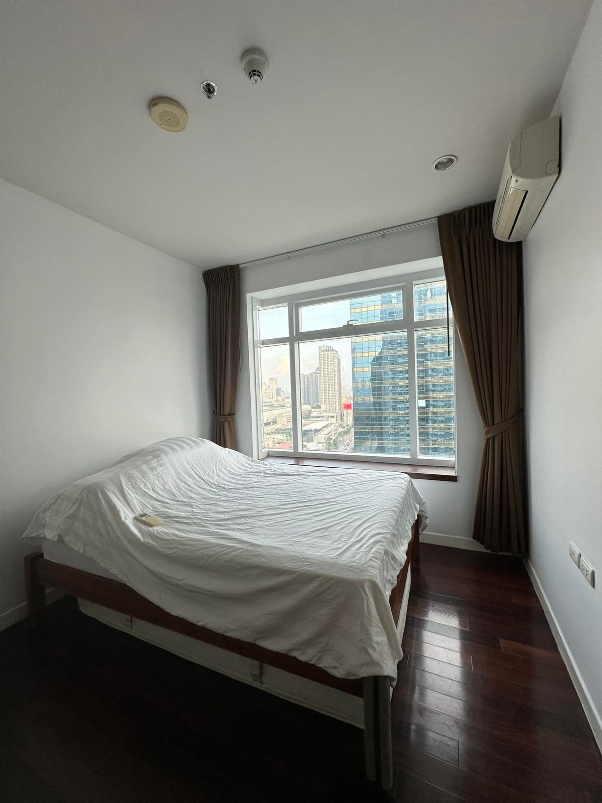 For RentCondoRama9, Petchburi, RCA : D156 For Rent Circle Condominium