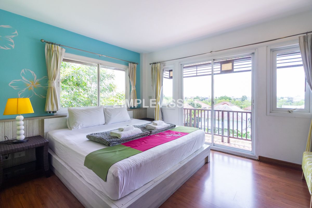 For RentMin Buri, Romklao : Line: @zimple_assset Apartment Style Resort in Romklao Area. Offering daily and monthly rentals. The rooms are beautifully decorated, fully furnished, spacious, and provide a peaceful atmosphere, perfect for relaxation.