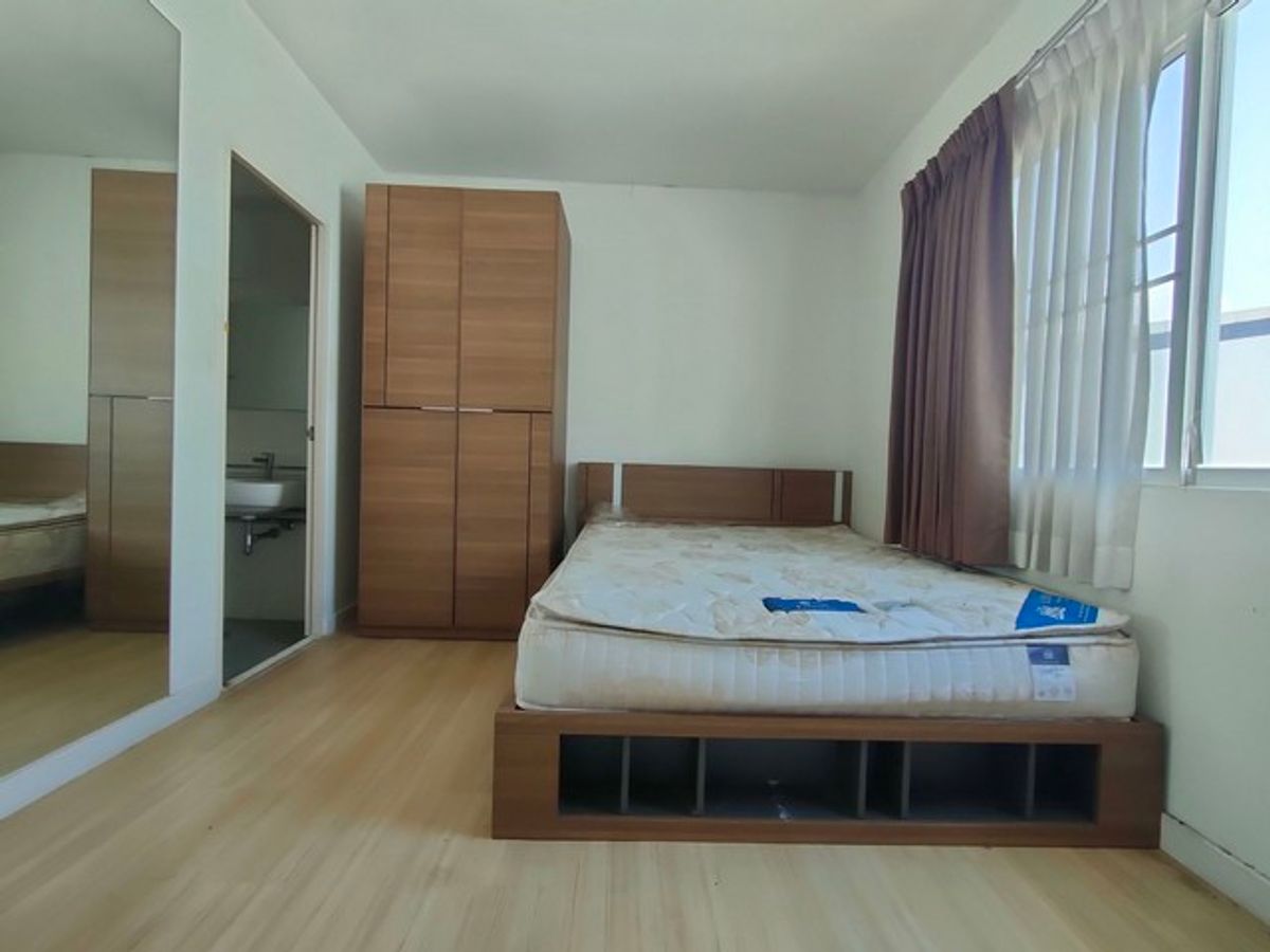 For SaleTownhomeBangna, Bearing, Lasalle : 2 -storey townhome for sale, Indie, Bang Na Km. 26, after the right corner With furniture