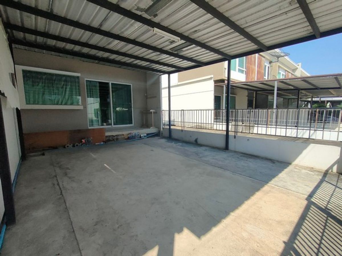 For SaleTownhomeBangna, Bearing, Lasalle : 2 -story townhome for sale, Indie, Bang Na Km. 26, after the left corner With furniture