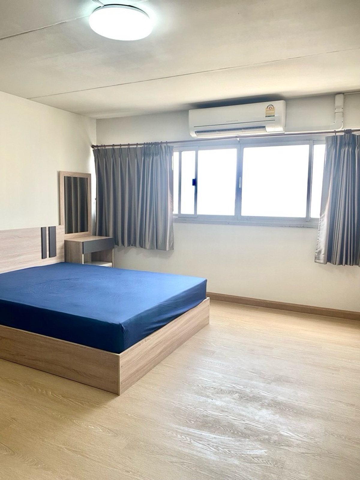 For RentCondoChaengwatana, Muangthong : Pop Poola, Muang Thong Condo 31 sq.m., Floor 12, T1 Building, Room near Mim Pae, Pink BTS, Silpakorn University, St. Frank School, Expressway