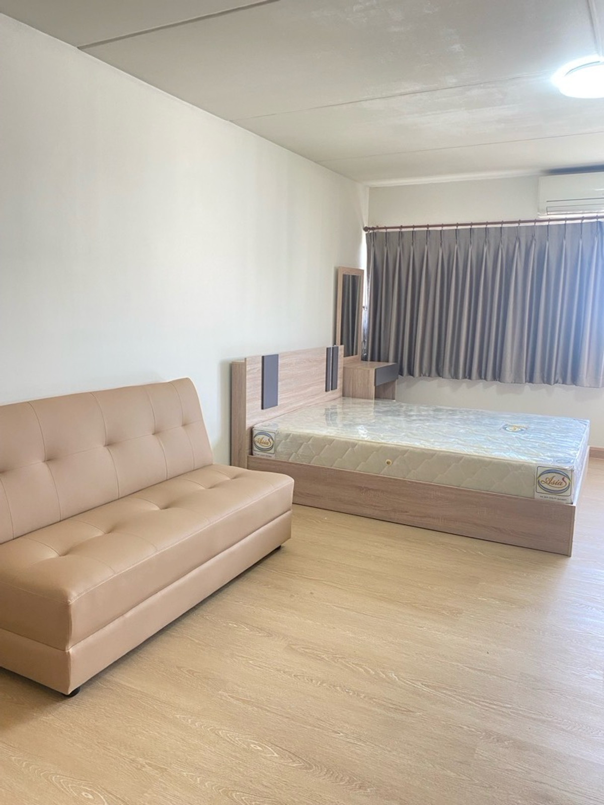 For RentCondoChaengwatana, Muangthong : Pop Poola, Muang Thong Condo 31 sq.m., Floor 12, T1 Building, Room near Mim Pae, Pink BTS, Silpakorn University, St. Frank School, Expressway