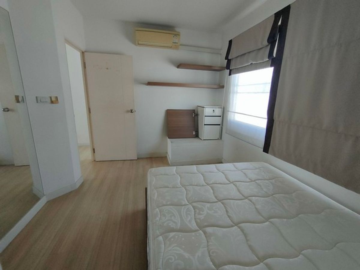 For SaleTownhomeBangna, Bearing, Lasalle : 2 -story townhome for sale, Indie, Bang Na Km. 26, after the left corner With furniture