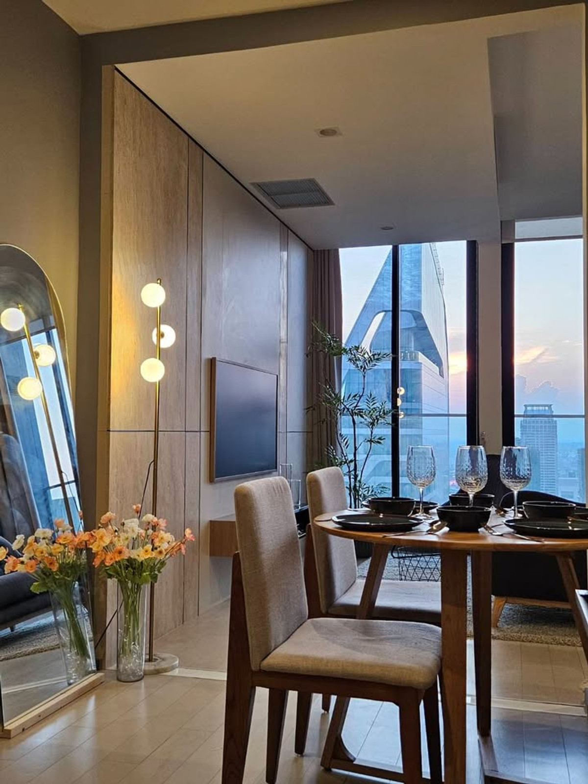 For RentCondoWitthayu, Chidlom, Langsuan, Ploenchit : 💎 GT16327 | Condo Noble Ploenchit, beautiful room, fully furnished. Ready to rent