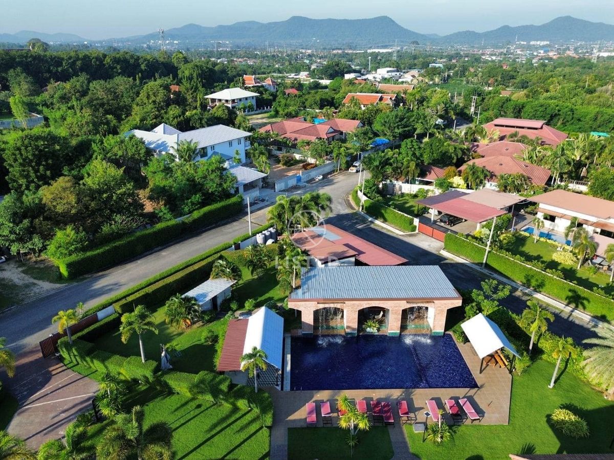 ขายกิจการโรงแรม & กิจการอพาร์ตเมนต์พัทยา บางแสน ชลบุรี สัตหีบ : Resort Business For Sale in Bangsaray
