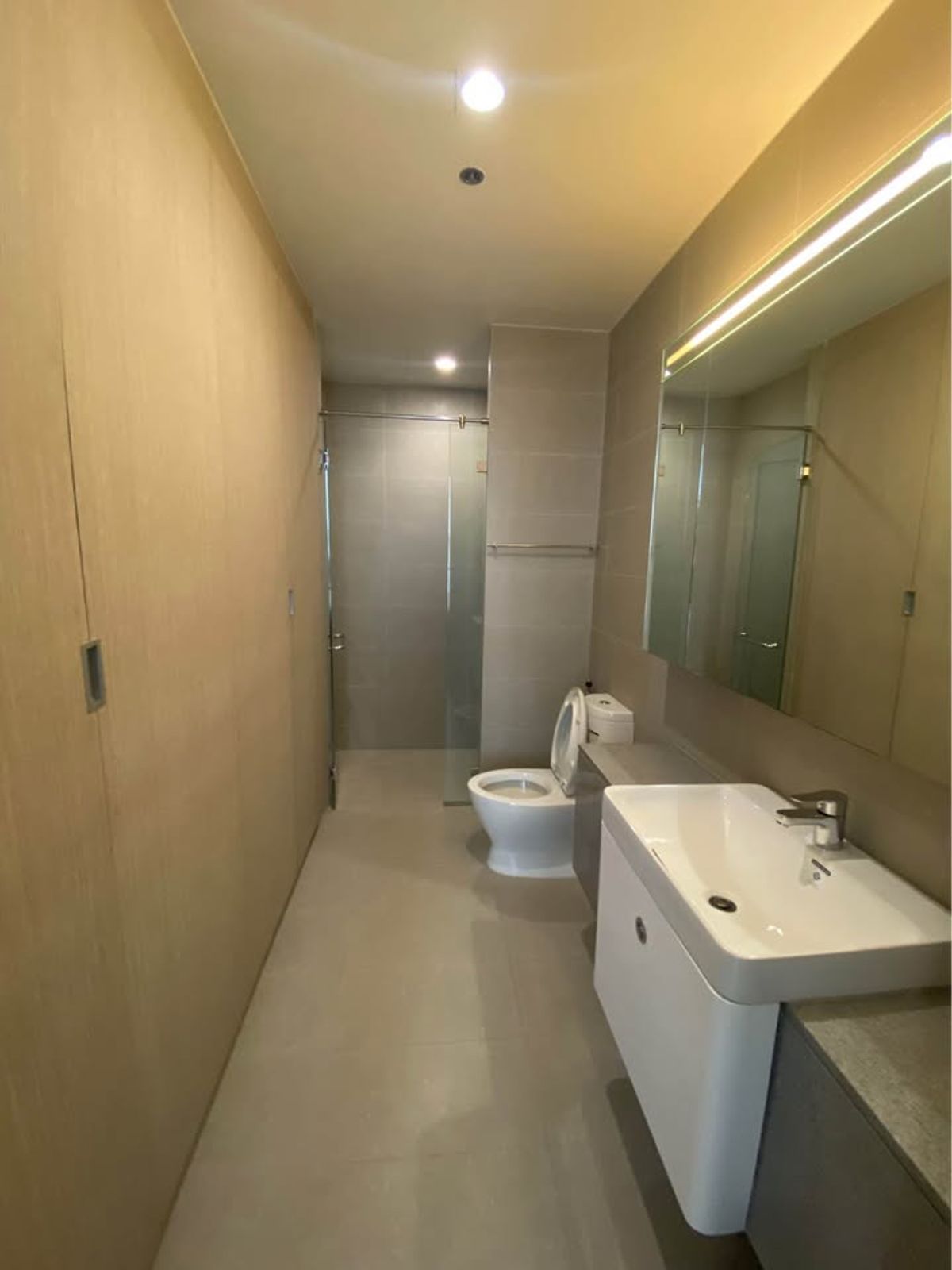 ให้เช่าคอนโดวิทยุ ชิดลม หลังสวน : คอนโด Noble Ploenchit ห้องสวย เฟอร์นิเจอร์ครบ พร้อมเช่าอยู่