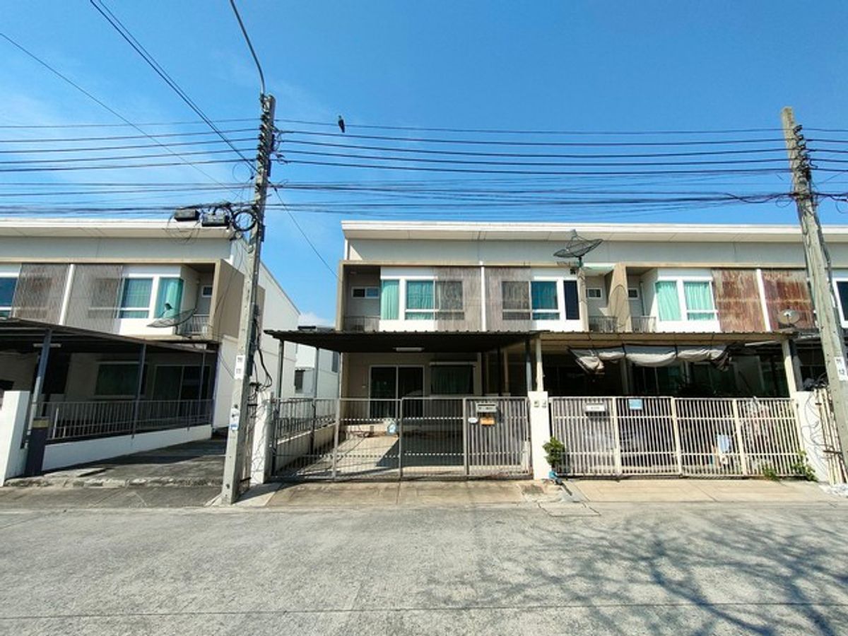 For SaleTownhomeBangna, Bearing, Lasalle : 2 -storey townhome for sale, Indie, Bang Na Km. 26, after the right corner With furniture