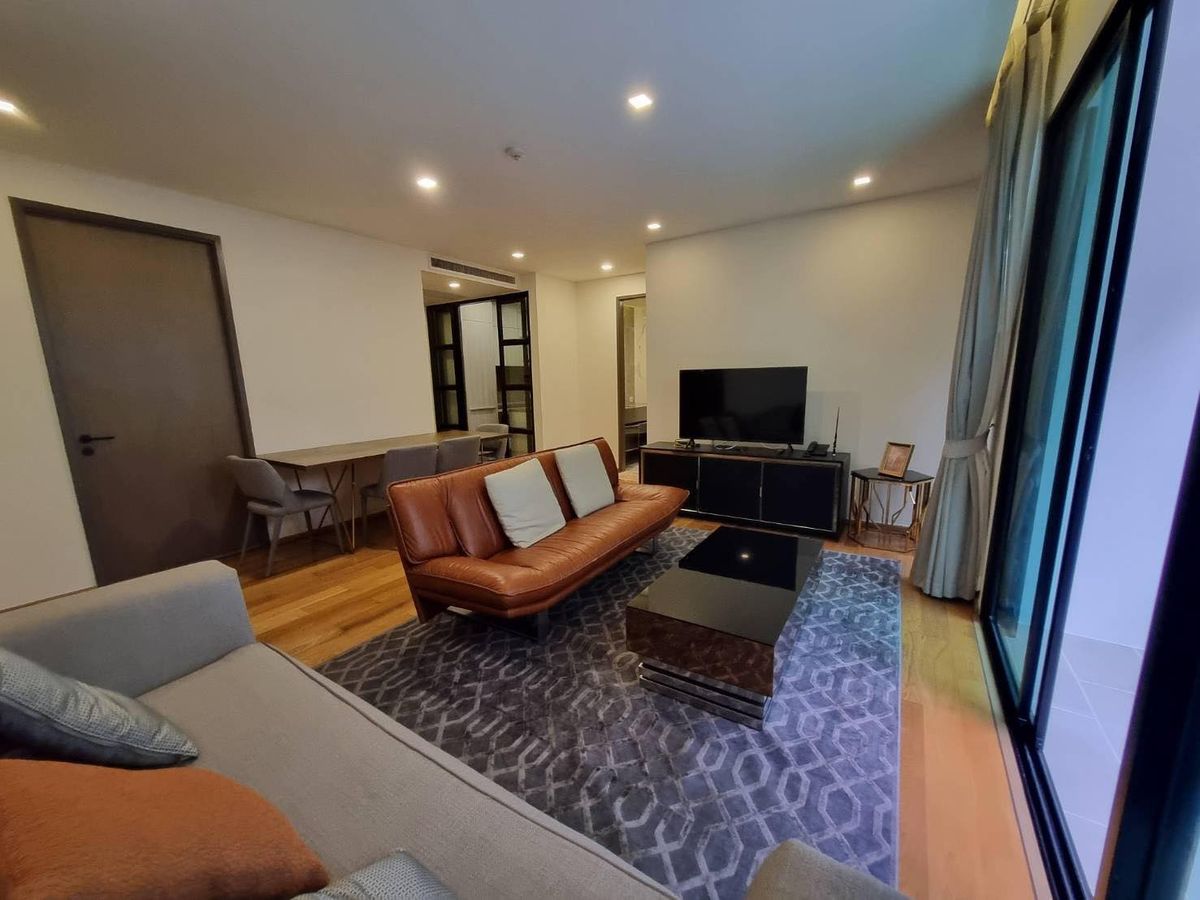 For RentCondoSukhumvit, Asoke, Thonglor : 📢For RENT/SALE ⭐Mieler Sukhumvit 40 & GT; & GT; Near BTS Ekkamai 700 meters. Condo has a shuttle to BTS, 2nd floor / 3 bedrooms. Private private elevators are very furniture. #LV-MO1569