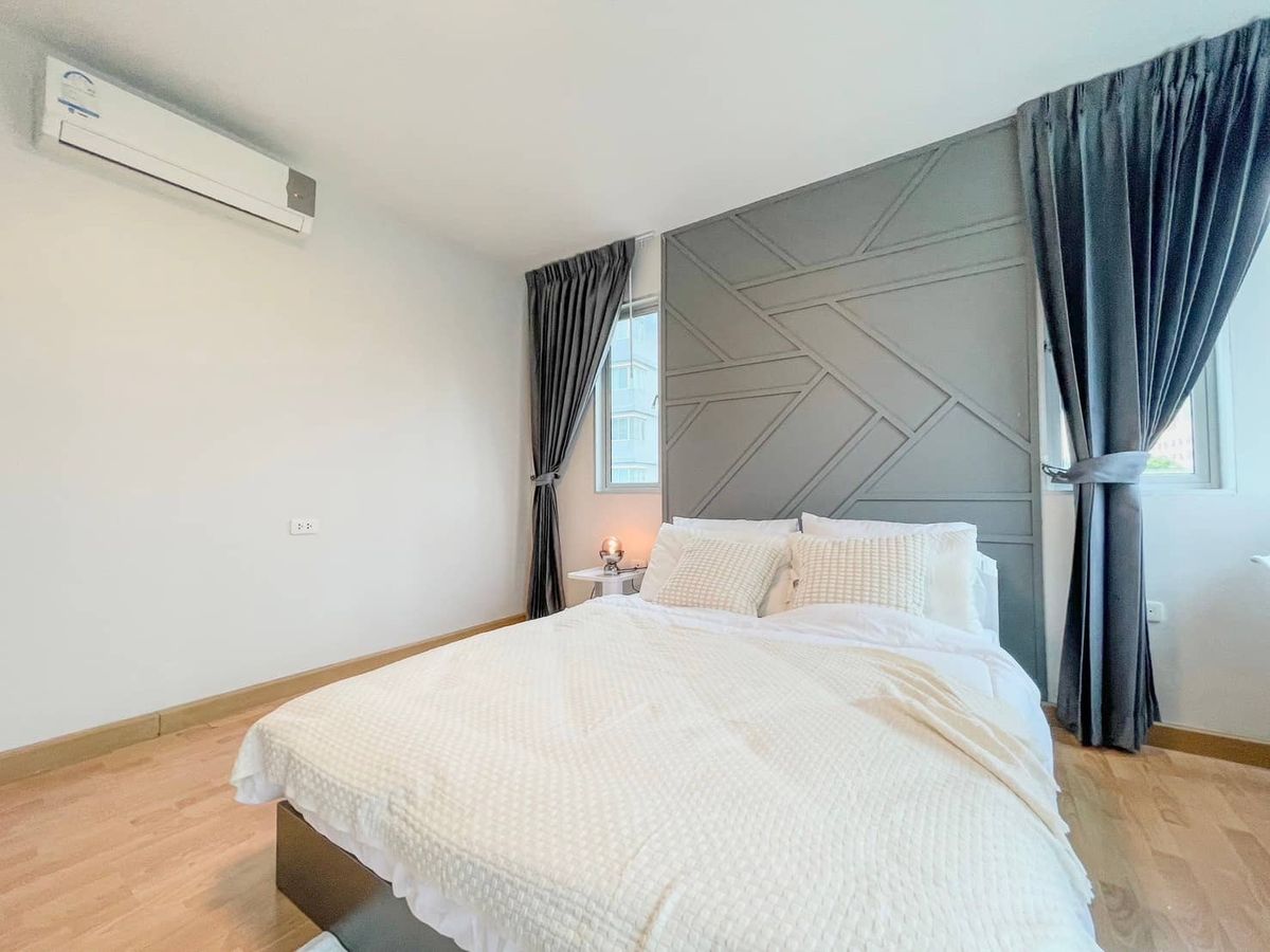 For SaleCondoRatchadapisek, Huaikwang, Suttisan : Urgent sale 🔥 Supalai City Resort Ratchada - Huai Khwang 🔥 2 bedrooms near MRT Huai Khwang (PS63898)