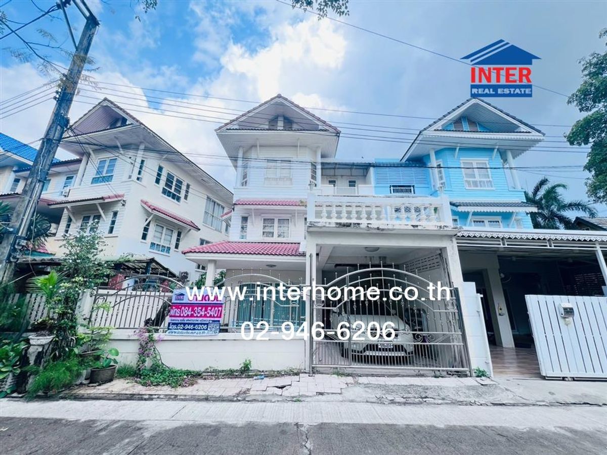 ขายสมุทรปราการ สำโรง : บ้านเเฝด 3 ชั้น 37 ตร.ว. หมู่บ้านพลอยไพลิน ซอยศรีด่าน6 ถนนศรีนครินทร์ บางพลี สมุทรปราการ