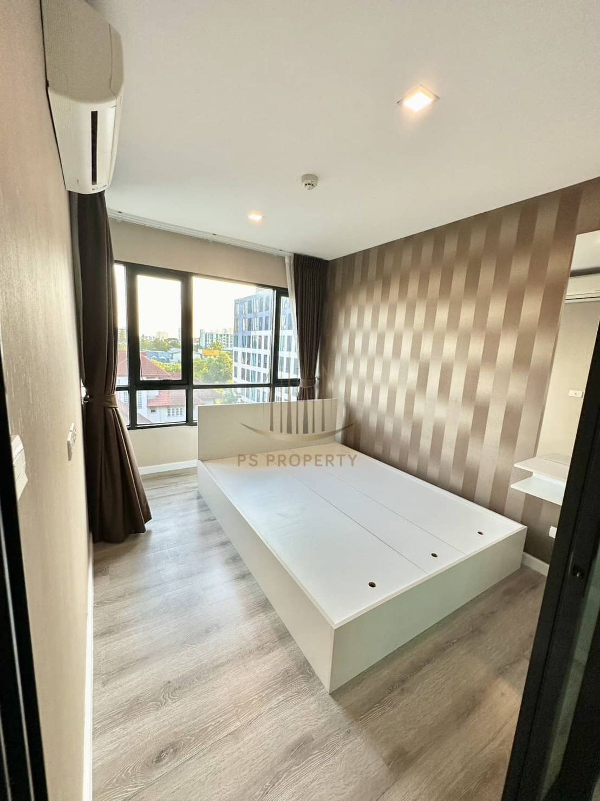 For SaleCondoSamut Prakan,Samrong : Urgent sale ✨ Pauuse ID ✨ Convenient transportation near BTS Bearing (PS51756)