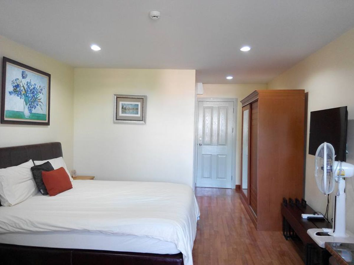 ให้เช่าคอนโดอ่อนนุช อุดมสุข : ให้เช่า Regent Home 22 ห้องสวย เฟอร์นิเจอร์ครบ วิวเมือง (ใกล้ BTS อ่อนนุช,โลตัส สุขุมวิท 50,รร.นานาชาติเวลส์ อ่อนนุช,ทางด่วน)