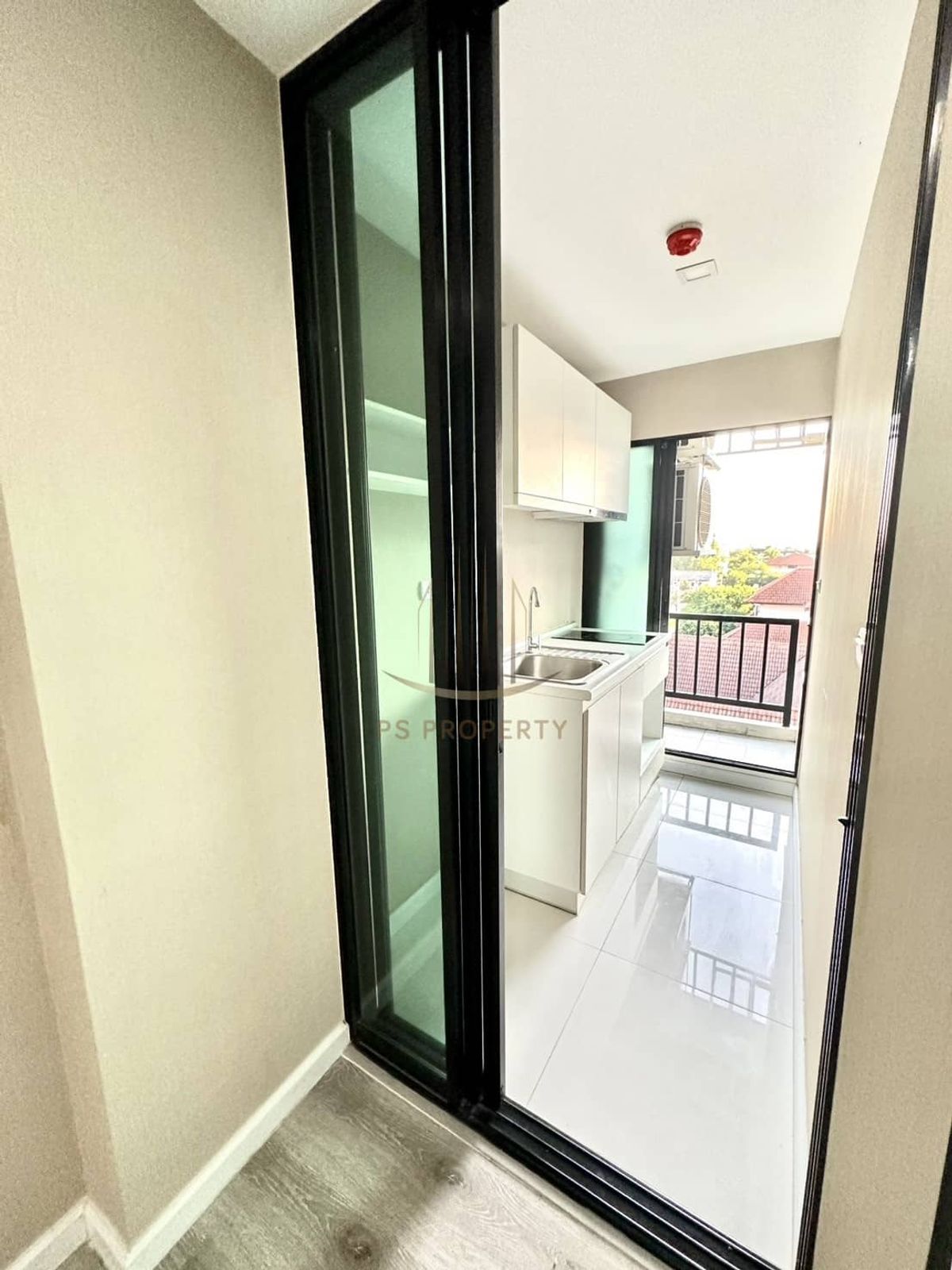 For SaleCondoSamut Prakan,Samrong : Urgent sale ✨ Pauuse ID ✨ Convenient transportation near BTS Bearing (PS51756)