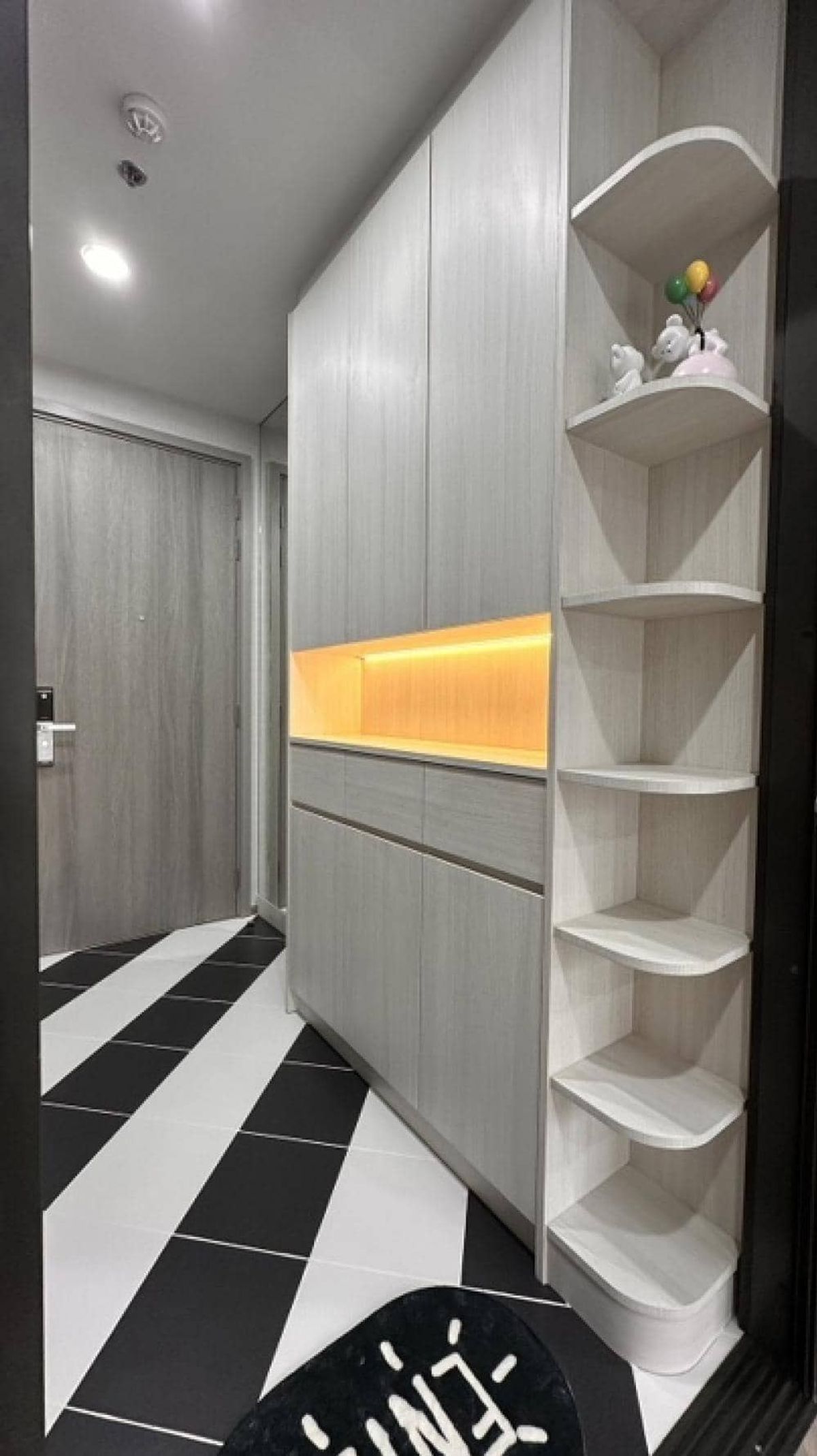 For SaleCondoVipawadee, Don Mueang, Lak Si : Urgent sale 🔥 The Base Saphanmai 🔥 with furniture and electric train, Green Line (PS64739)