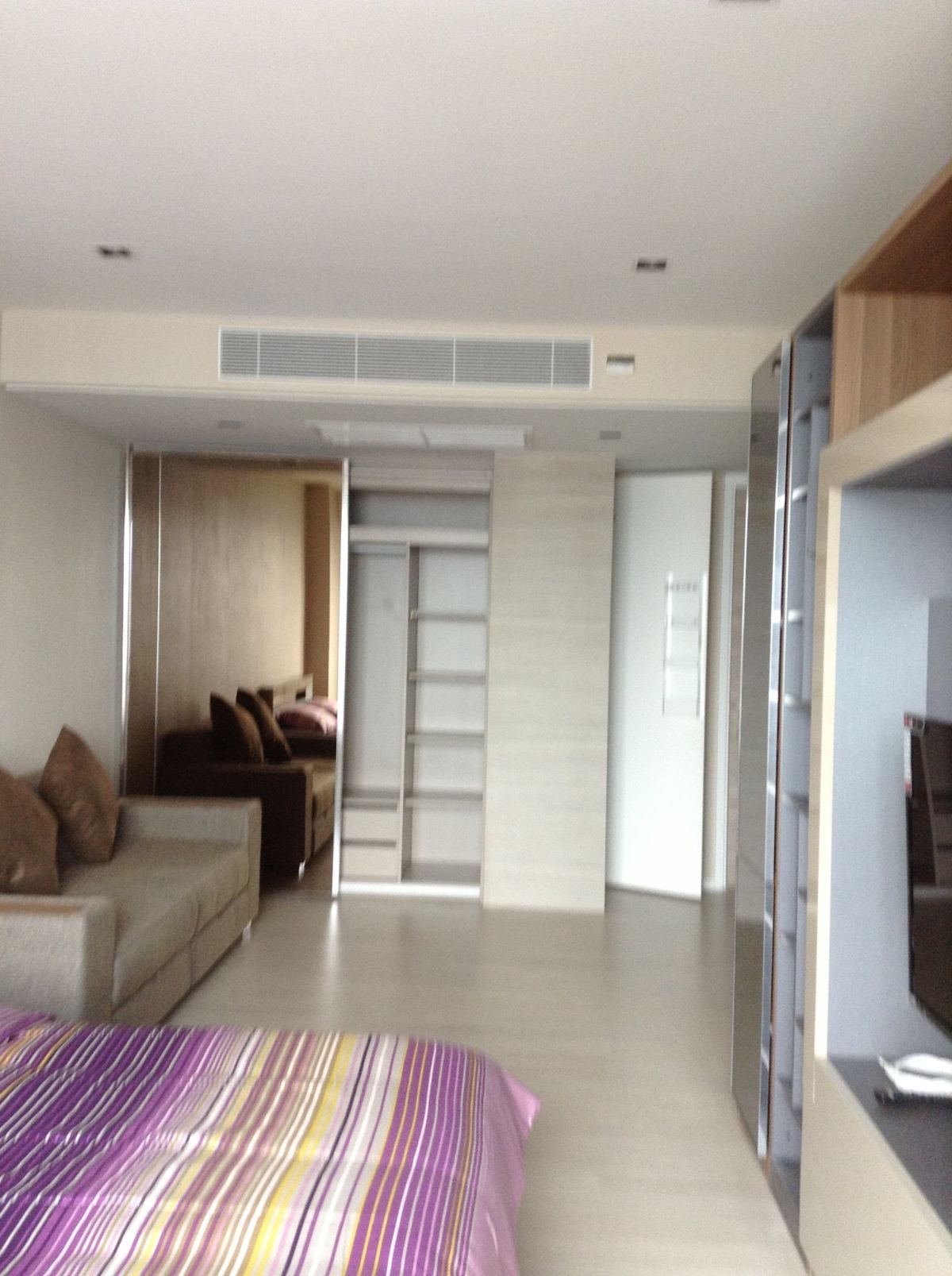 For SaleCondoSukhumvit, Asoke, Thonglor : For Sale The Room Sukhumvit 21 (S15-28623)