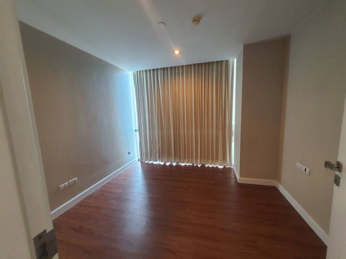 For SaleCondoSukhumvit, Asoke, Thonglor : For Sale The Room Sukhumvit 21 (S15-21491(S))