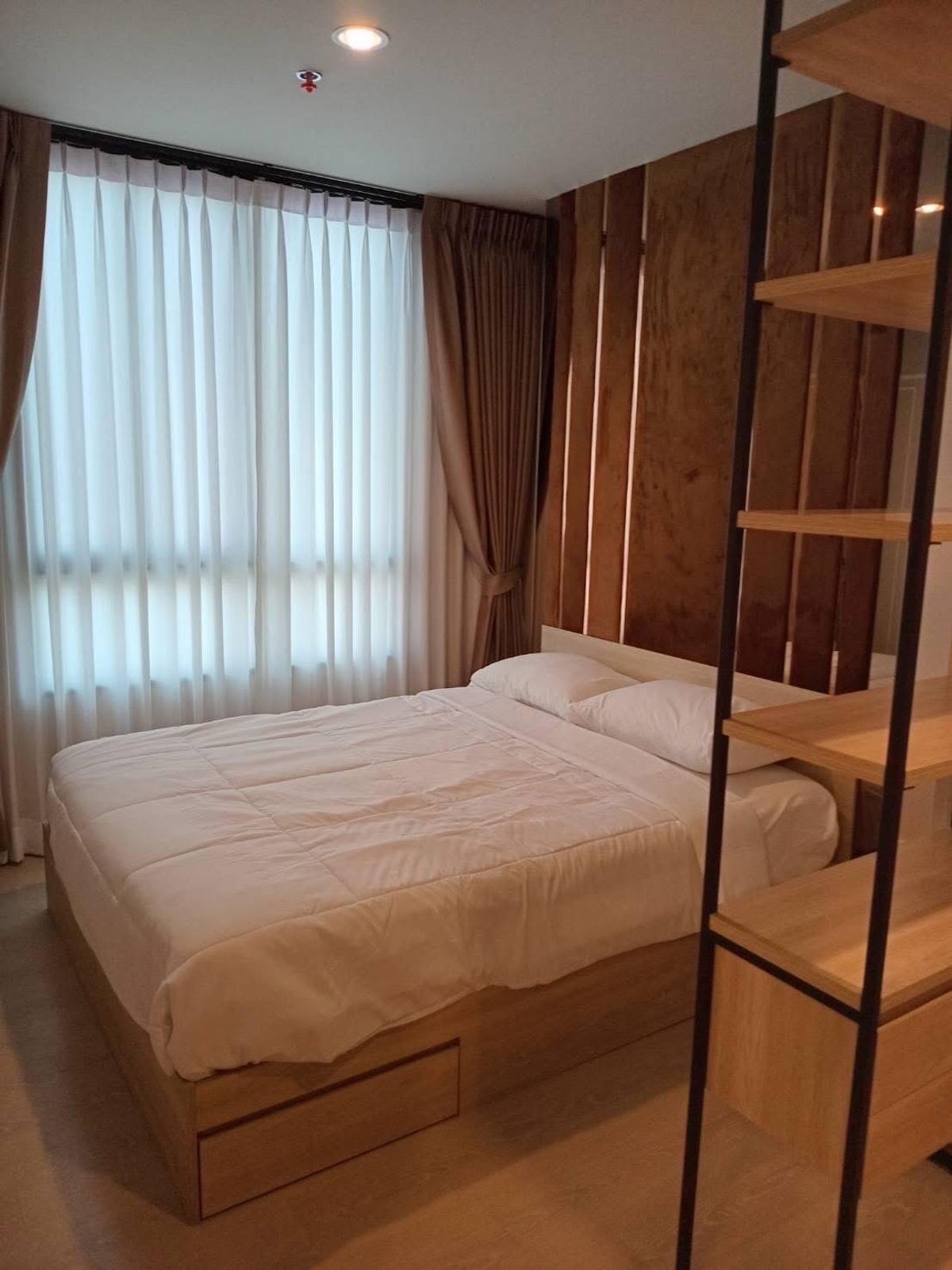 For RentCondoBangna, Bearing, Lasalle : NUBLE Nue Mega Plus Bangna Condo for Rent (Noble New Mega Plus Bangna) Floor: 22 Bedroom 2 Bedrooms, Room size: 47 sqm. Price: 32,000 baht. Nearby location: Mega Bangna