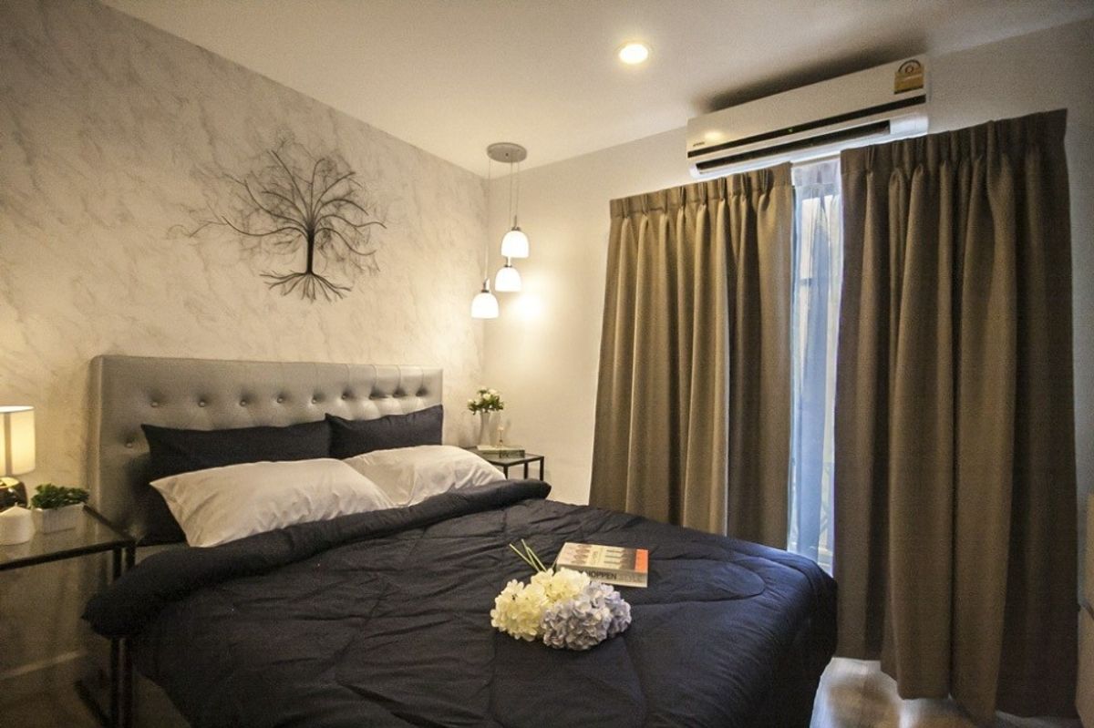 ขายคอนโดสุขุมวิท อโศก ทองหล่อ : ขาย The Nest สุขุมวิท22 1นอน วิวสระ มีระเบียง ห้องสวยตกแต่งมีสไตล์ ชุดโต๊ะทานอาหาร เครื่องซักผ้า ตู้เย็น ทีวี ไมโครเวฟ ไฟฟ้า+เฟอร์ครบจัดเต็ม พร้อมชุดโต๊ะนั่งริมระเบียง