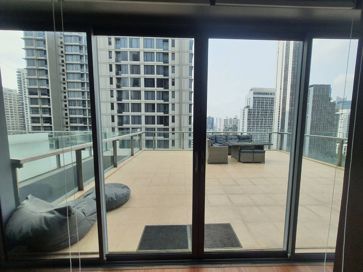 For SaleCondoSukhumvit, Asoke, Thonglor : For Sale The Room Sukhumvit 21 (S15-21491(S))