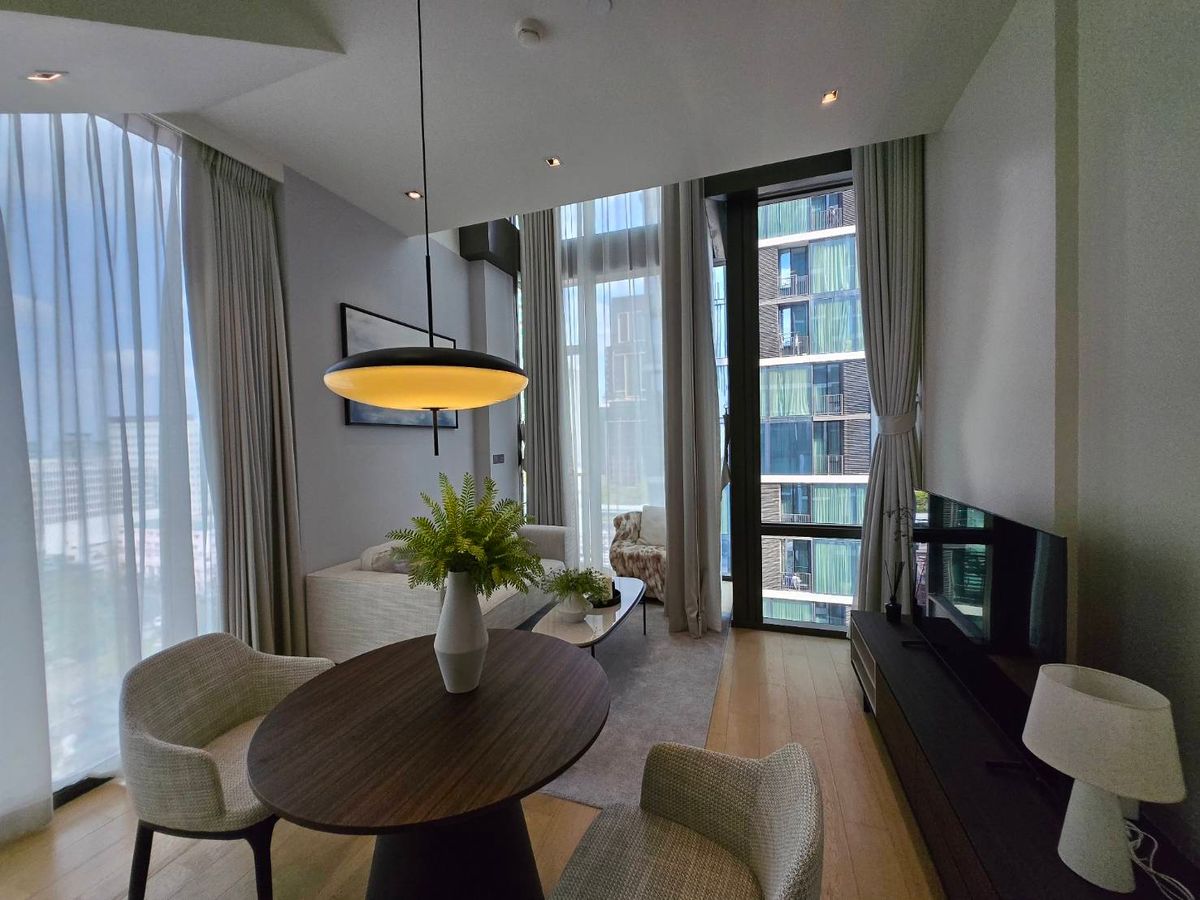 ให้เช่าคอนโดวิทยุ ชิดลม หลังสวน : 28 Childlom 1 ห้องนอน  Duplex