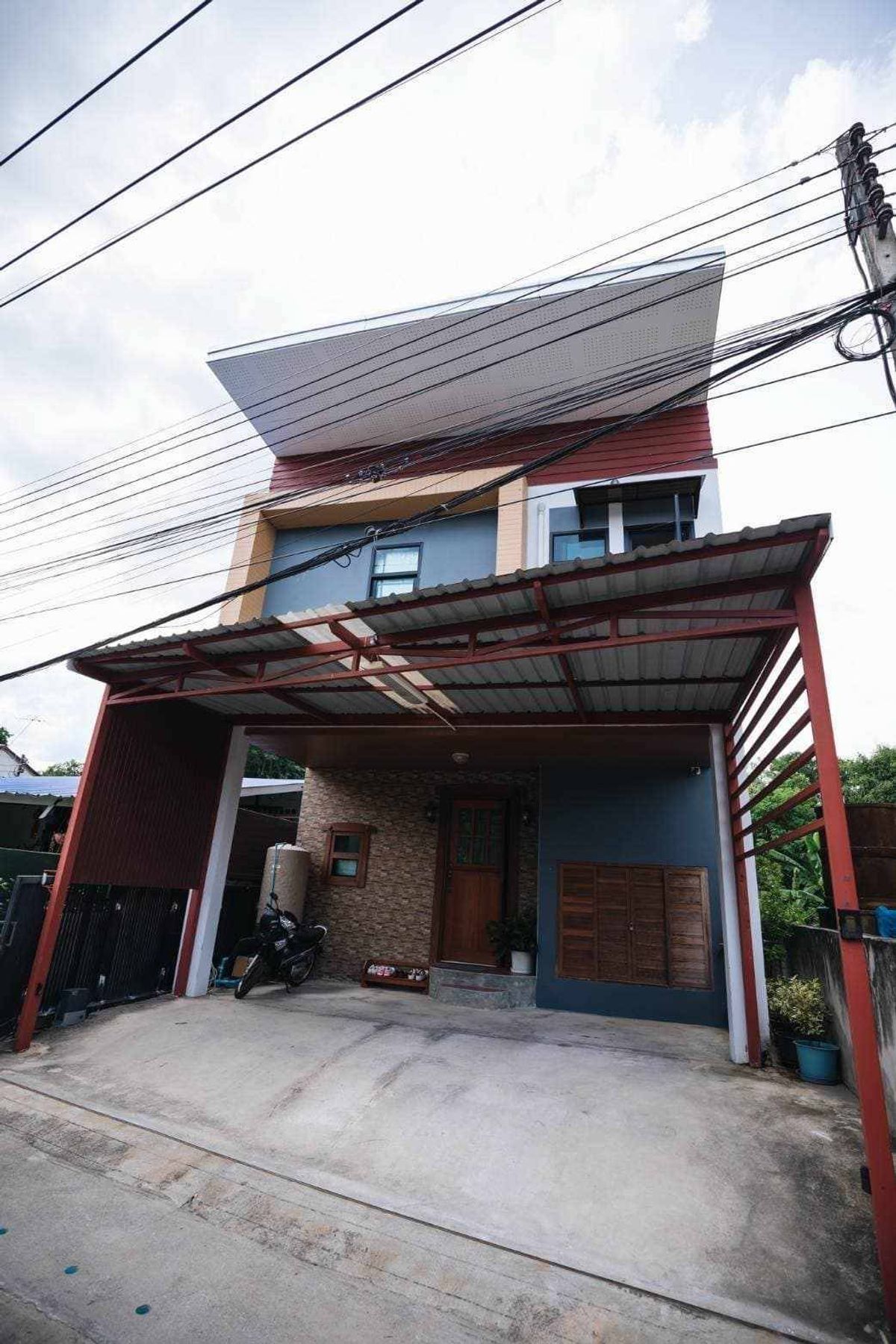 For SaleHouseChiang Mai : Chiang Mai 3 Bedroom Home Fantasic Location 