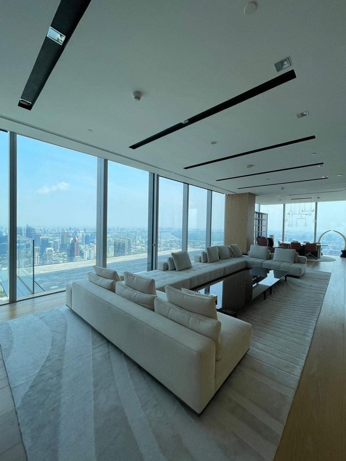 ให้เช่าคอนโดสาทร นราธิวาส : ให้เช่า The Ritz-Carton Residences ถ.นราธิวาสราชนครินทร์ ข.สีลม ข.บางรัก กรุงเทพ (รหัสทรัพย์ TC2-126)