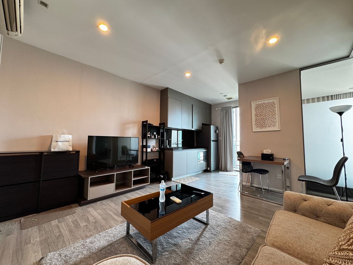 ให้เช่าคอนโดอ่อนนุช อุดมสุข : CH01435 ให้เช่า คอนโด The Room Sukhumvit 69 ห้องสวย เฟอร์นิเจอร์ให้ครบ 