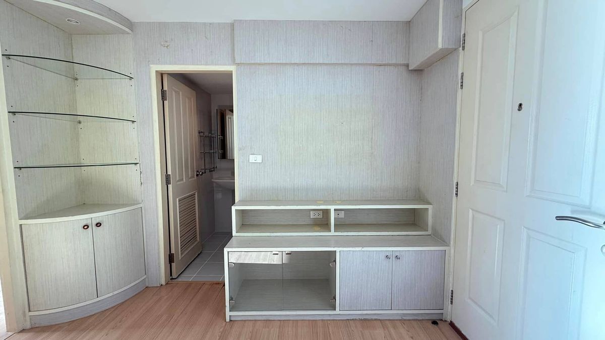 For SaleCondoLadprao101, Happy Land, The Mall Bang Kapi : Urgent sale 🔥 The Niche ID Ladprao 130 🔥 Convenient transportation near MRT Lat Phrao (PS65317)