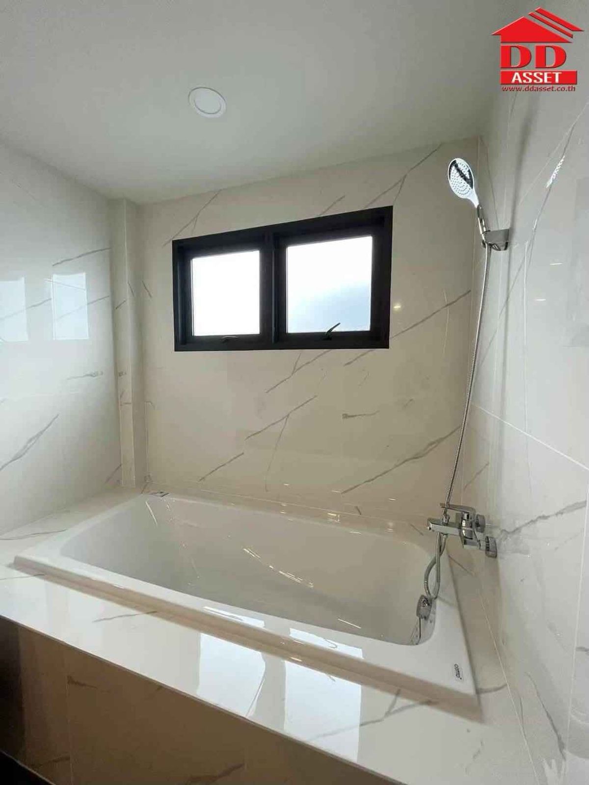 For RentHouseVipawadee, Don Mueang, Lak Si : For Rent Centro Vibhavadi Centro Vibhavadi, near Don Mueang Airport, Baan Lang Code: H8186