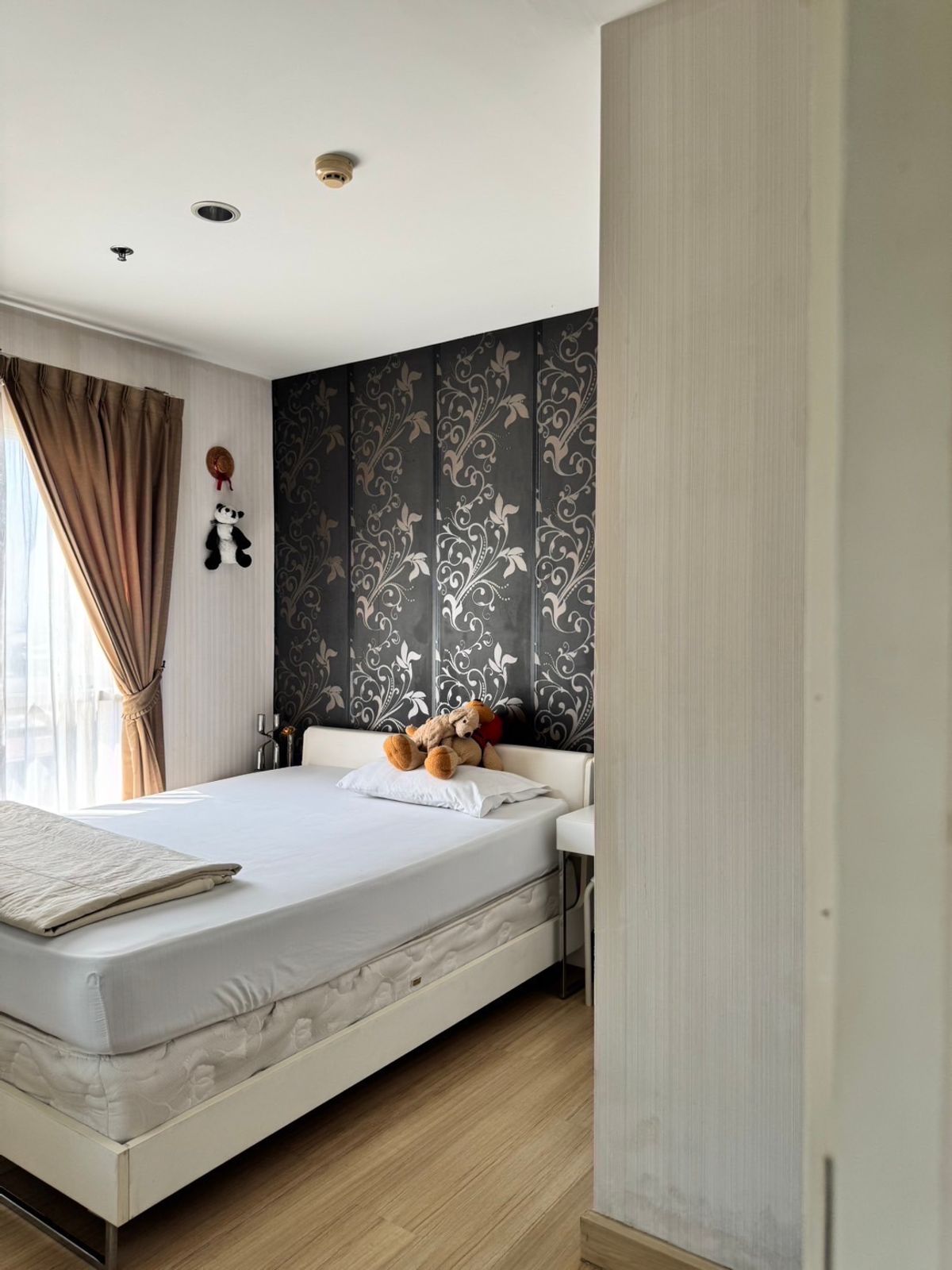 For SaleCondoBangna, Bearing, Lasalle : Selling The Parkland Srinakarin Lakeside (The Parkland Srinakarin Lake Side) 🛏️ 1 bedroom 🛁 1 bathroom 🛋️ 1 living room size 36 sqm. Building 1, floor 12A ✨ Price 1,600,000 baht