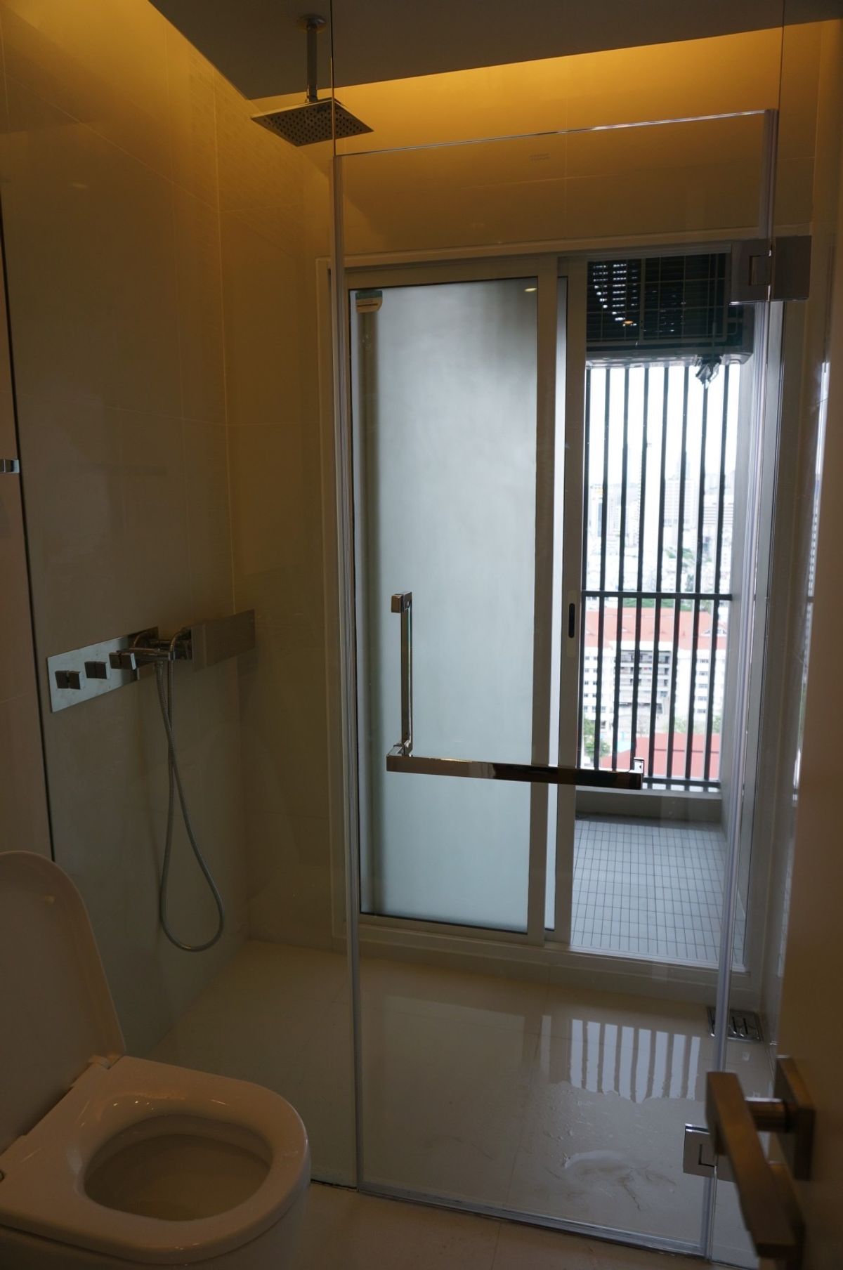 For SaleCondoSukhumvit, Asoke, Thonglor : For Sale The Room Sukhumvit 21 (S15-28623)