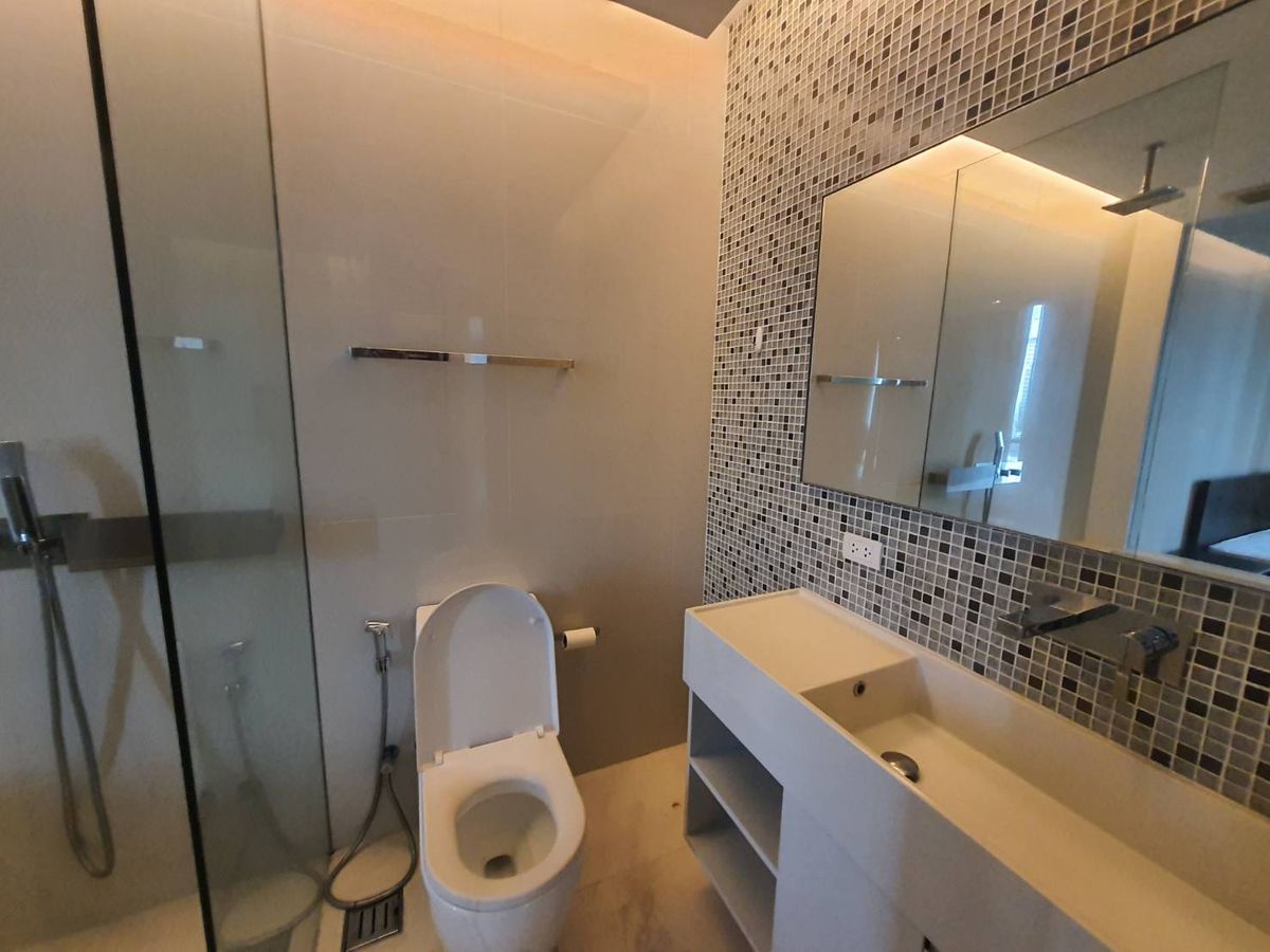 For SaleCondoSukhumvit, Asoke, Thonglor : For Sale The Room Sukhumvit 21 (S15-21491(S))